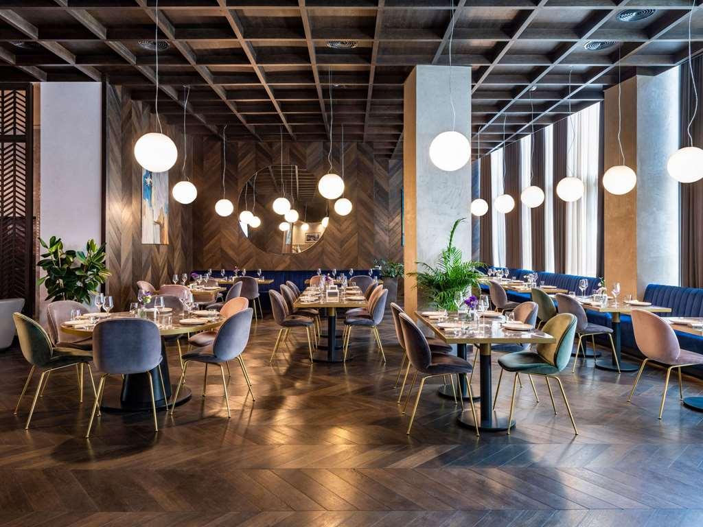 Tbilisi Philharmonia Apartment Ресторан фото